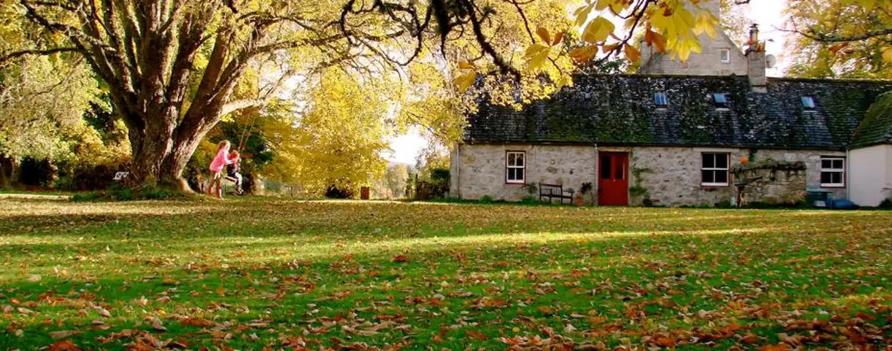 Holiday cottages in the Dell of Abernethy