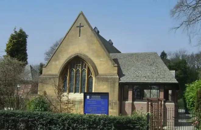 Streetly_Methodist_Church.webp